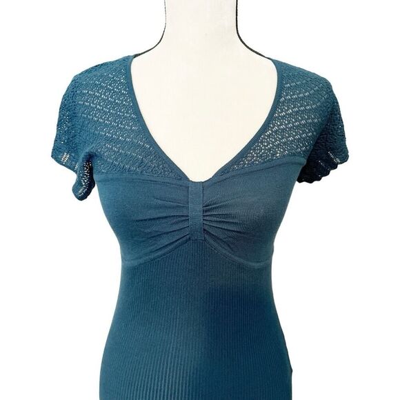 Venus Dark Teal Short Sleeve V-Neck Pullover Knit Sweater Size XS - Picture 3 of 5